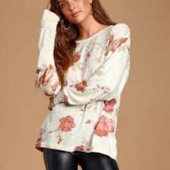 Arielle Ivory Floral Print Long Sleeve Top - Picture 2 of 11